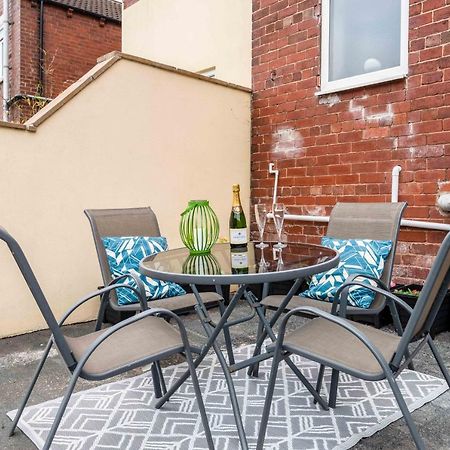 Hopetown Apartment-Modern 1 Bed With Free Parking Normanton  エクステリア 写真